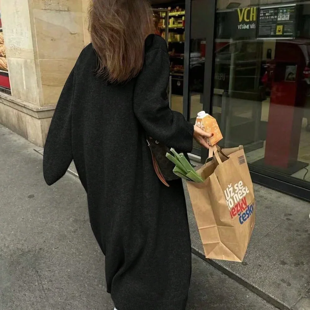 Black Casual Women's V-Neck Buttonless Super Loose Long-Sleeved Knitted Cardigan